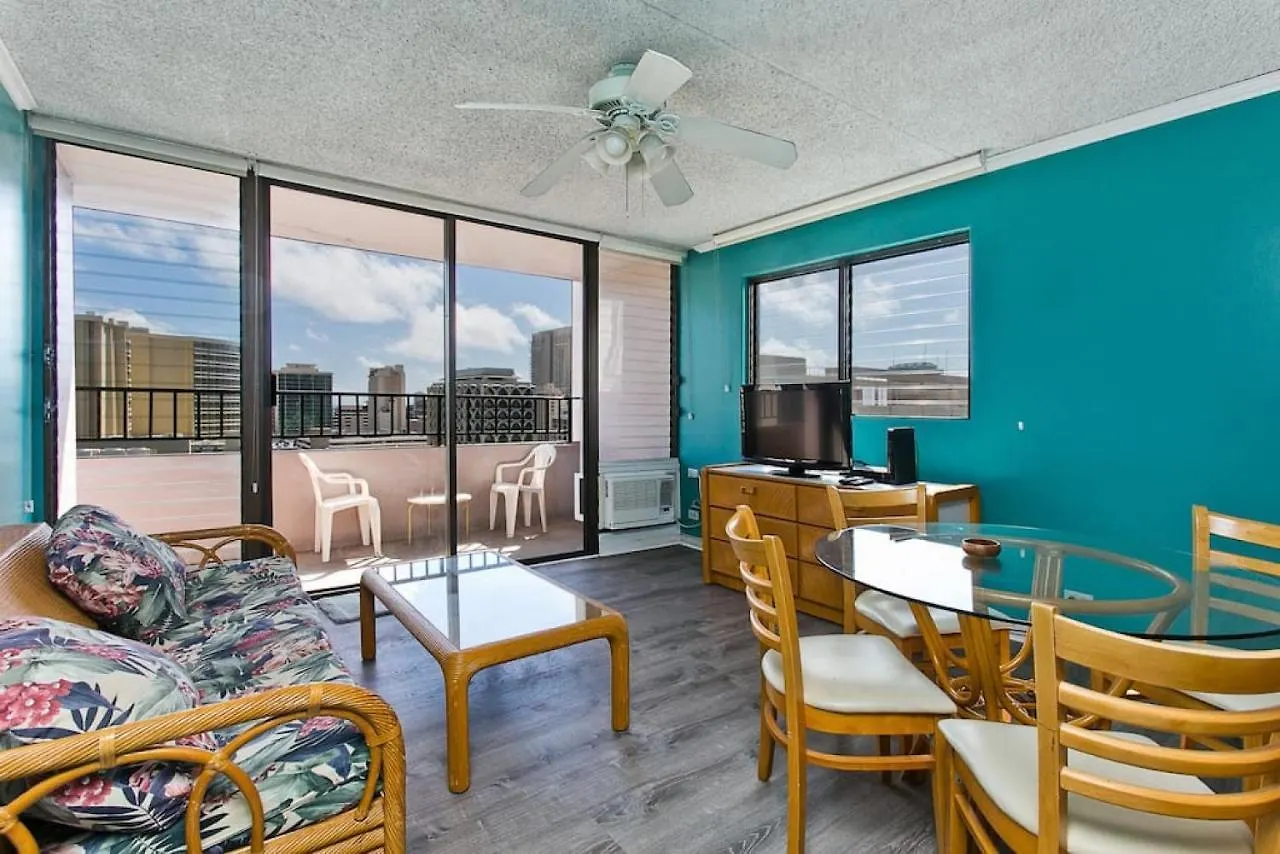Royal Kuhio 1712 - Spacious Corner Unit With Stunning Ocean City Views In The Heart Of Waikiki! Honolulu